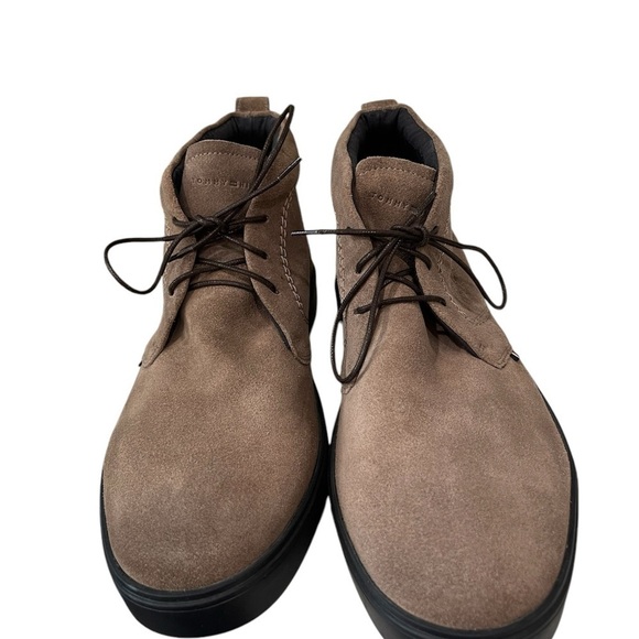 Tommy Hilfiger Men’s Classic Suede Lace Chukka Boot U.S. Size 11.5 - Picture 2 of 6